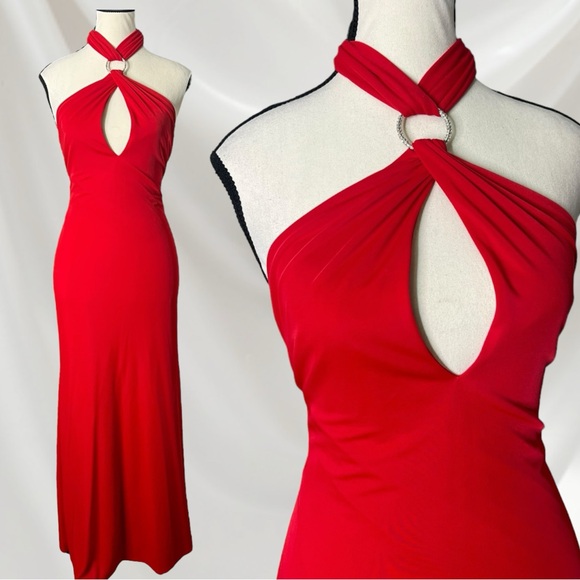 Mon Cheri | Red Gown - Picture 1 of 9